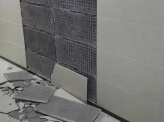 托克逊瓷砖空鼓维修公司分享下托克逊墙砖松动维修的知识